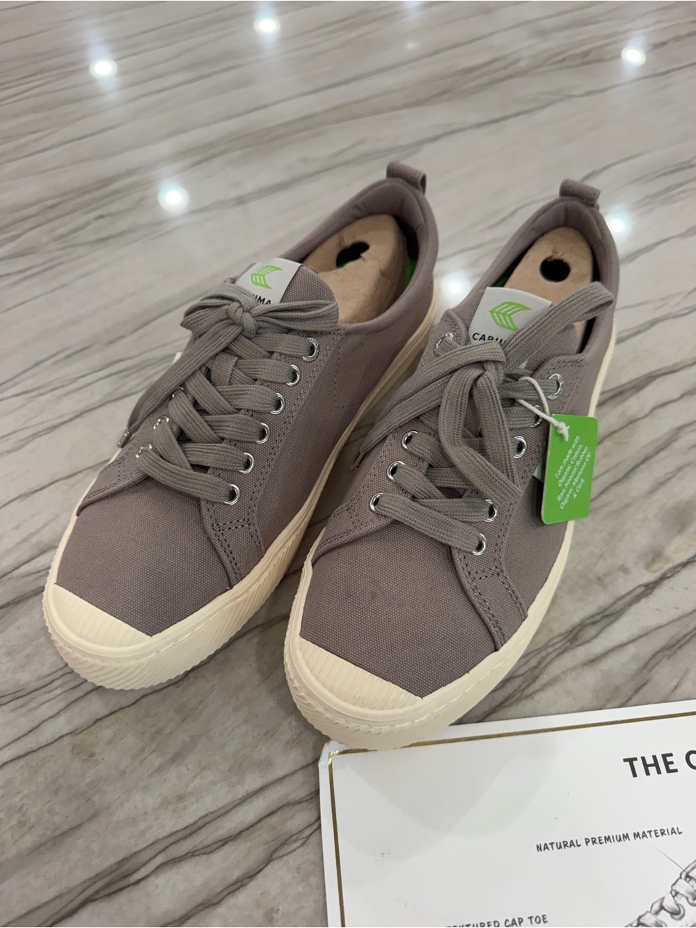 Cariuma OCA Low Mystic Gray Canvas Sneakers Women’s 11.5 Men’s 10 NWT